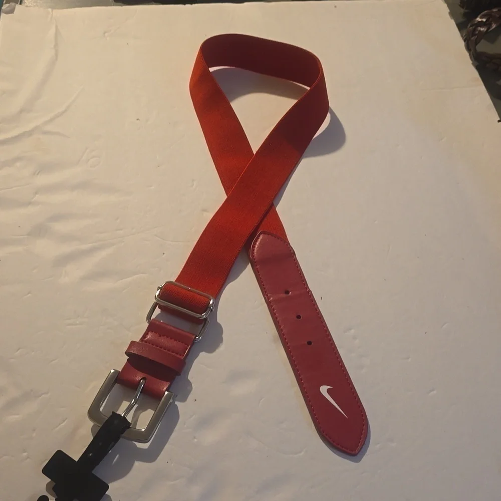 Vintage Mens RED Nylon Elastic Silver Buckle Adjustable Belt Sz.L/XL